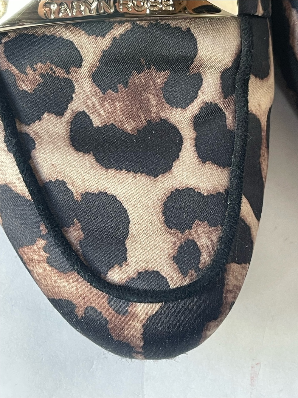 Taryn Rose Leopard-Print Slide Mules with Gold Accent Made in Italy 🇮🇹 Size 8.5 - Picture 4 of 14